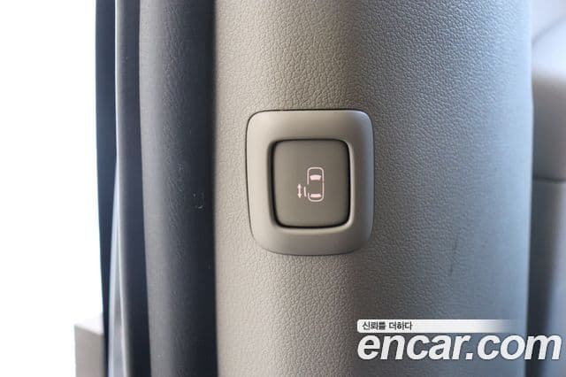 Kia All New Carnival Luxury, 2015 13