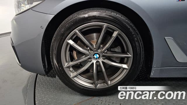 BMW 5시리즈 (G30) 520d M Sport Plus, 2019 все фото