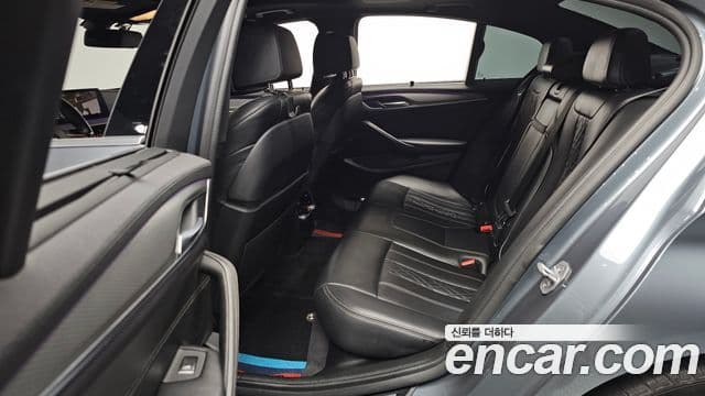 BMW 5시리즈 (G30) 520d M Sport Plus, 2019 12