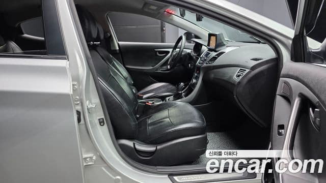 Hyundai The / новый New Avante Style, 2014 11