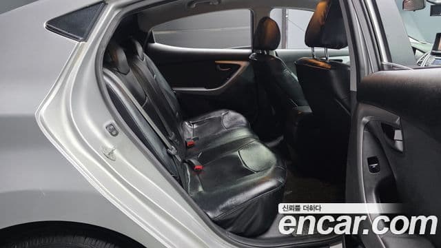 Hyundai The / новый New Avante Style, 2014 12