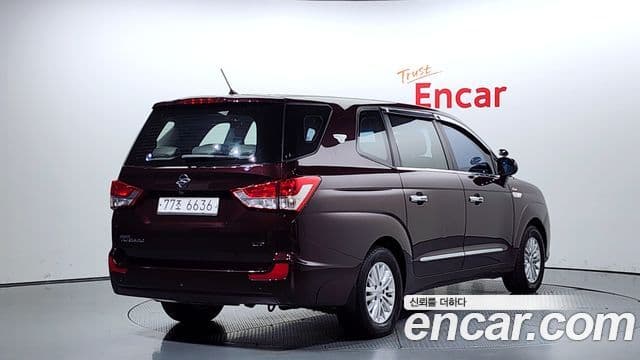 KG모빌리티(SsangYong) Korando 투리스모 4WD LT 11인승, 2014 2