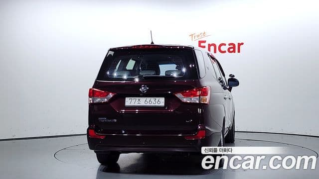 KG모빌리티(SsangYong) Korando 투리스모 4WD LT 11인승, 2014 4