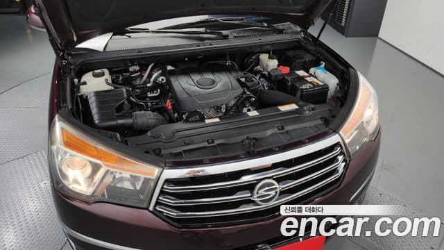 KG모빌리티(SsangYong) Korando 투리스모 4WD LT 11인승, 2014 6