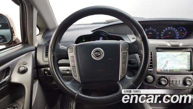 KG모빌리티(SsangYong) Korando 투리스모 4WD LT 11인승, 2014 13