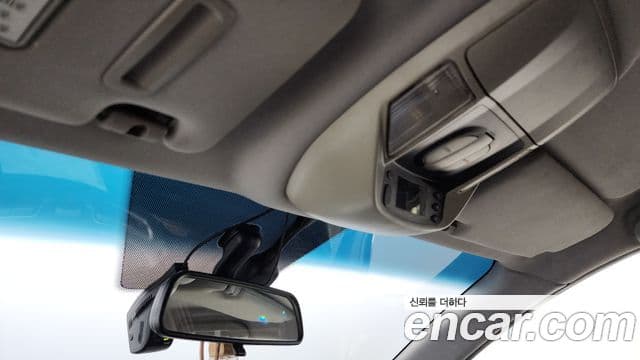 KG모빌리티(SsangYong) Korando 투리스모 4WD LT 11인승, 2014 17