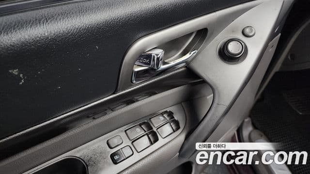 KG모빌리티(SsangYong) Korando 투리스모 4WD LT 11인승, 2014 19