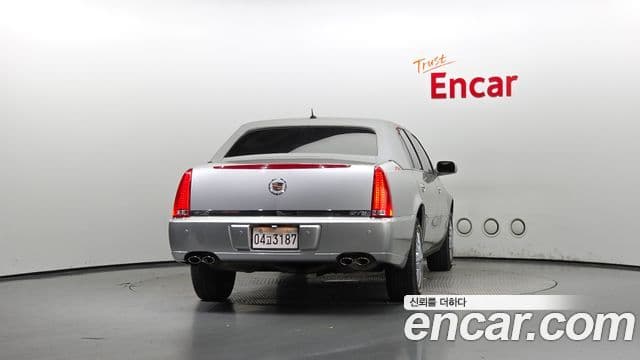 Cadillac DTS 4.6 лимузин, 2008 4