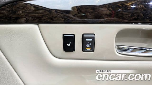 Cadillac DTS 4.6 лимузин, 2008 20