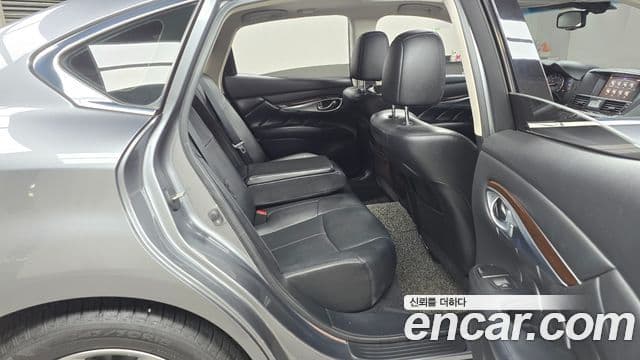 Infiniti Q70 Style, 2019 12