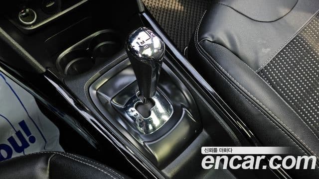 Peugeot 2008 1.6 e-HDi Felline L, 2015 9