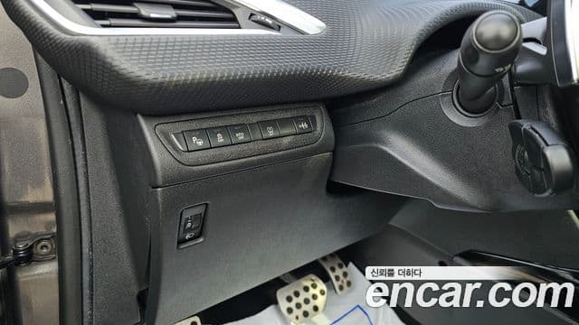 Peugeot 2008 1.6 e-HDi Felline L, 2015 14