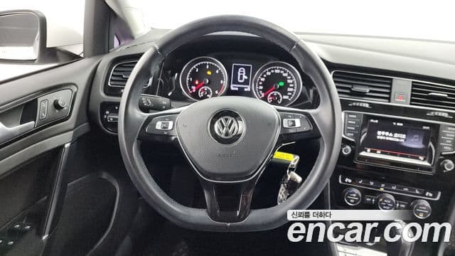 Volkswagen Гольф 7세대, 2014 13