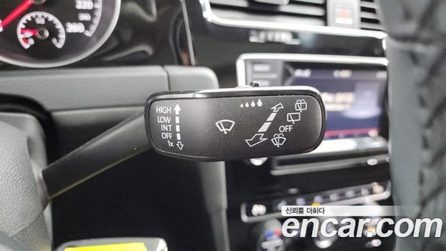 Volkswagen Гольф 7세대, 2014 17