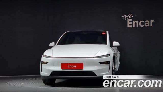 Tesla модель Y Long Range AWD, 2025 3