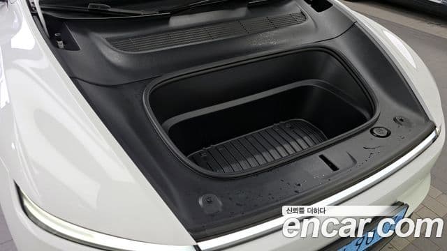 Tesla модель Y Long Range AWD, 2025 6