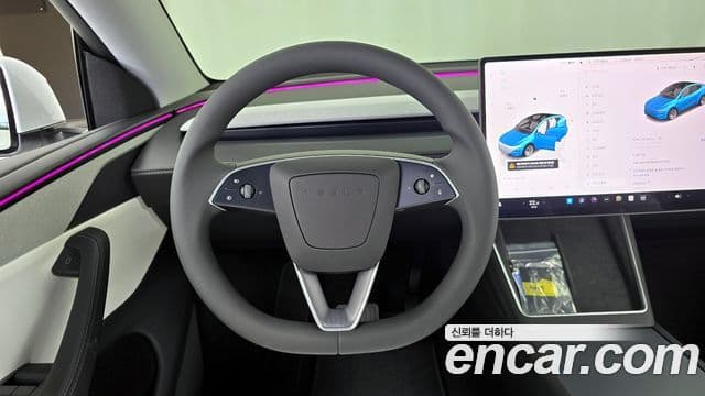 Tesla модель Y Long Range AWD, 2025 13