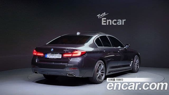 BMW 5시리즈 (G30) 520i M Sport, 2023 2