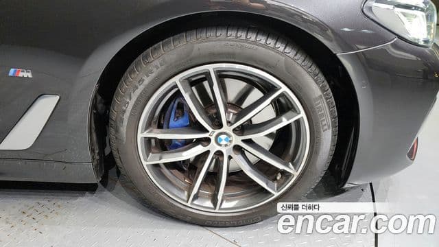 BMW 5시리즈 (G30) 520i M Sport, 2023 все фото