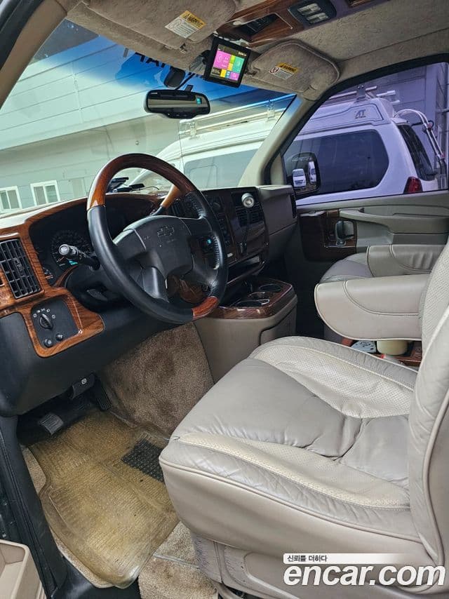 Chevrolet 체비밴 9인승, 2003 10