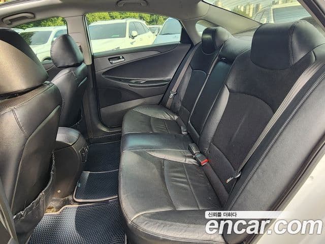 Hyundai YF Sonata LPI top, 2012 8