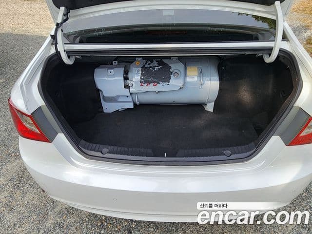 Hyundai YF Sonata LPI top, 2012 9