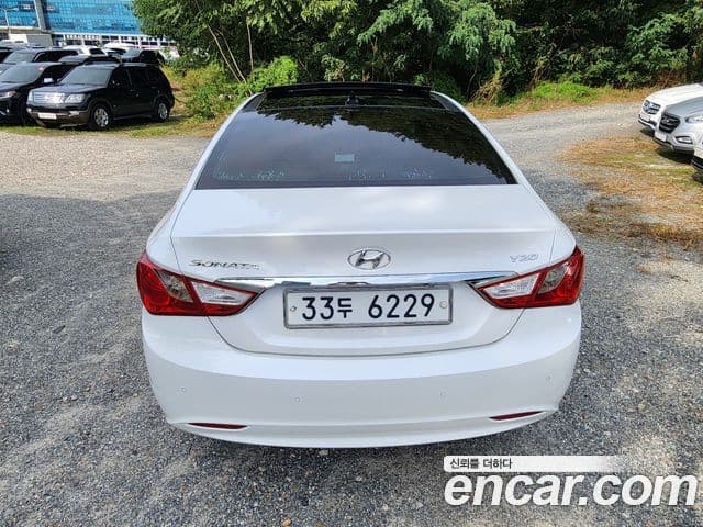 Hyundai YF Sonata LPI top, 2012 19