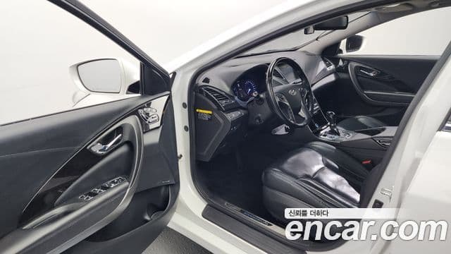 Hyundai Grandeur HG Modern, 2016 10