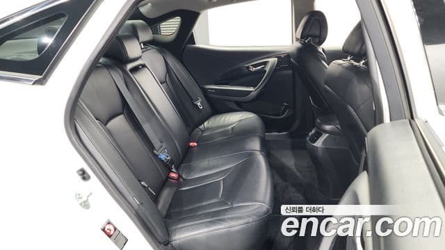 Hyundai Grandeur HG Modern, 2016 12