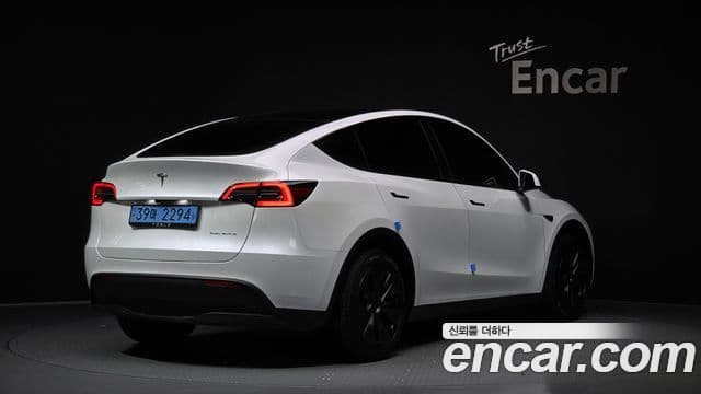 Tesla модель Y Long Range AWD, 2024 2