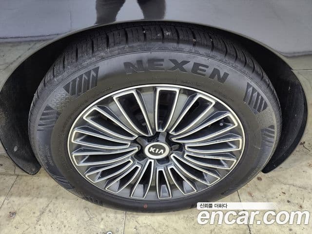 Kia K9 Special, 2013 9