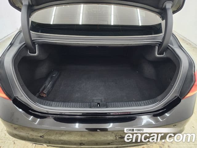 Kia K9 Special, 2013 11