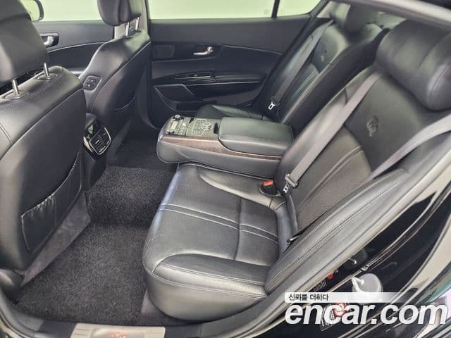 Kia K9 Special, 2013 12