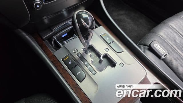 Hyundai Equus(новый кузов / новое поколение) Luxury, 2012 9