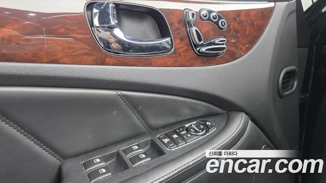 Hyundai Equus(новый кузов / новое поколение) Luxury, 2012 12