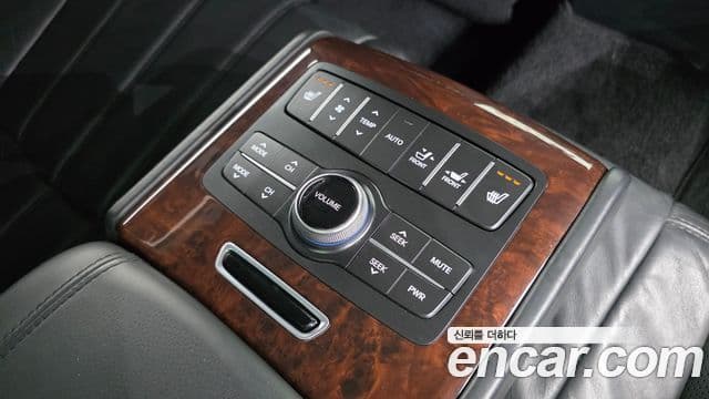Hyundai Equus(новый кузов / новое поколение) Luxury, 2012 18