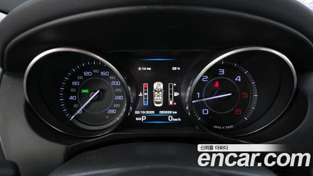 Jaguar XE Prestige, 2016 8