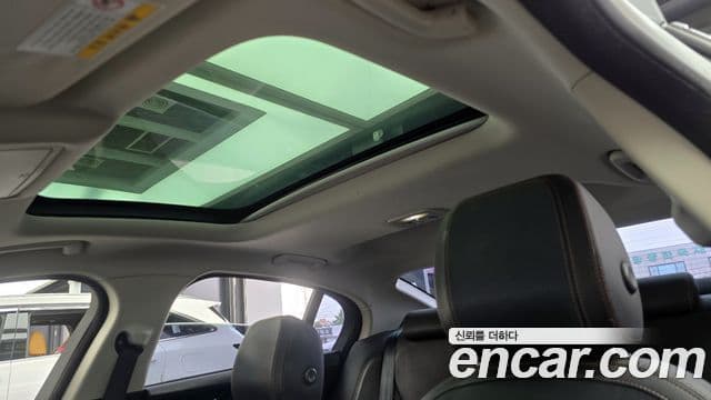 Jaguar XE Prestige, 2016 18