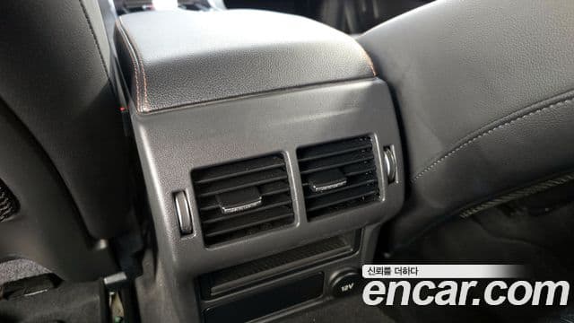 Jaguar XE Prestige, 2016 19