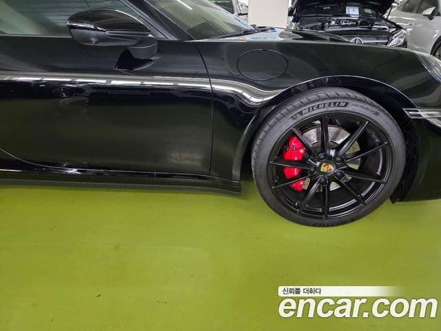 Porsche 911 (992) Carrera 4S кабриолет, 2020 4