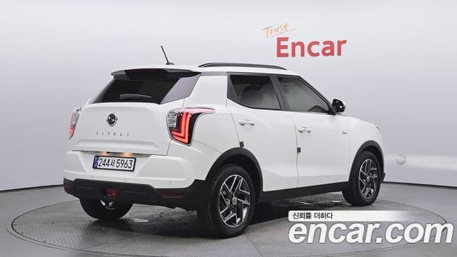 KG모빌리티(SsangYong) Berry New Tivoli V3, 2022 2