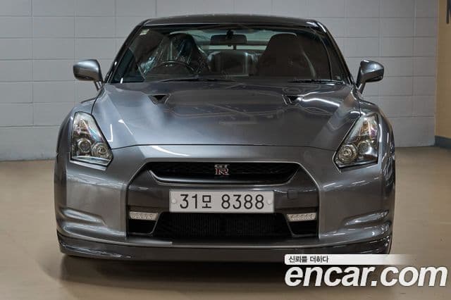 Nissan GT-R R35, 2008 3