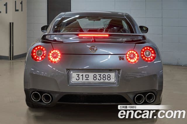 Nissan GT-R R35, 2008 4