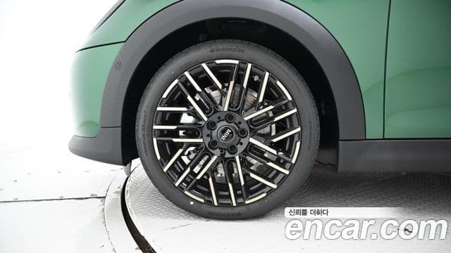 Mini Cooper S кабриолет 4세대 favored, 2025 все фото