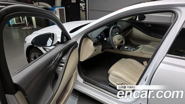 Genesis G80 (RG3) бензин 2.5 турбо AWD, 2023 11