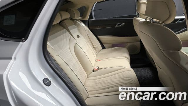 Genesis G80 (RG3) бензин 2.5 турбо AWD, 2023 12