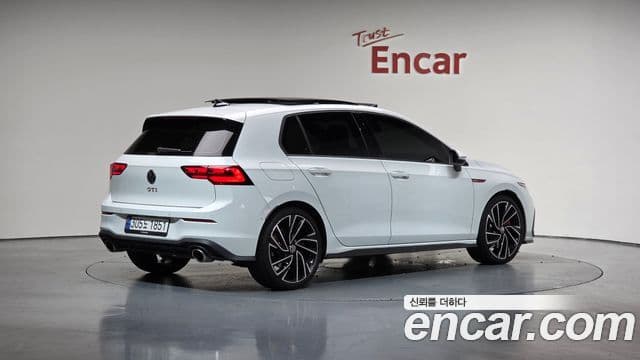 Volkswagen Гольф 8세대 2.0 GTI, 2024 2