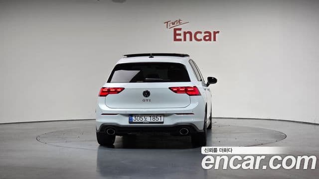 Volkswagen Гольф 8세대 2.0 GTI, 2024 4