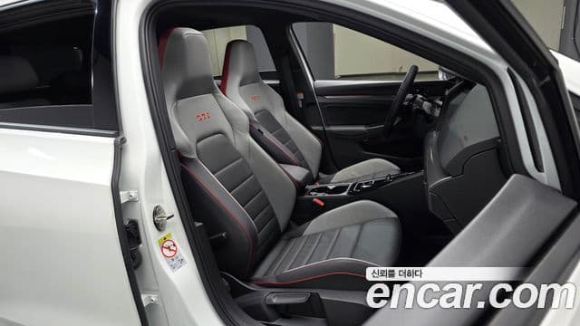 Volkswagen Гольф 8세대 2.0 GTI, 2024 10
