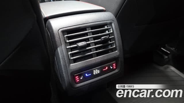 Volkswagen Гольф 8세대 2.0 GTI, 2024 19